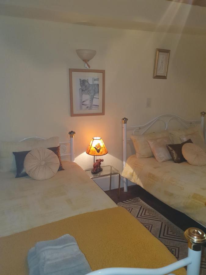 Sunset House Chambres De Hotes Magnac-Laval Luaran gambar