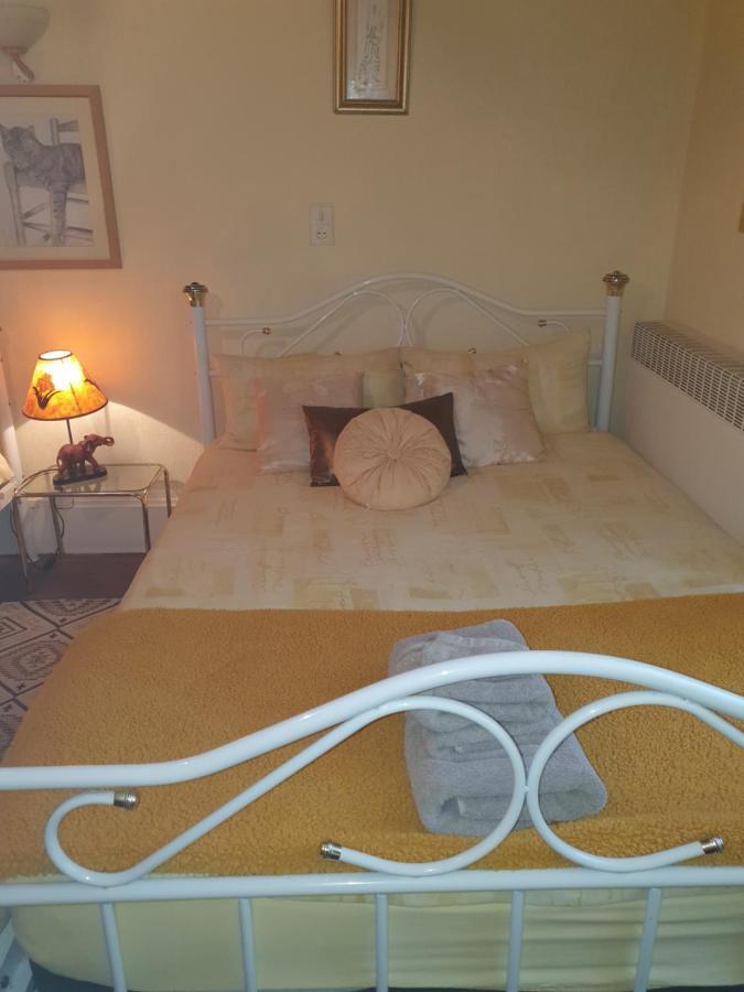 Sunset House Chambres De Hotes Magnac-Laval Luaran gambar