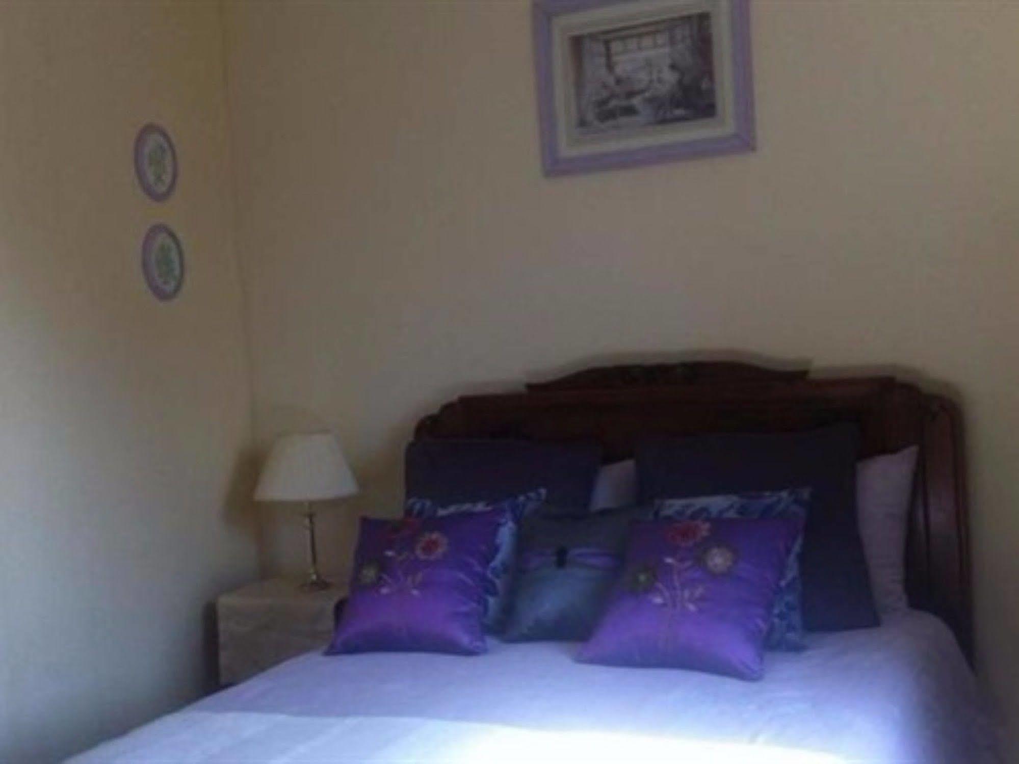 Sunset House Chambres De Hotes Magnac-Laval Luaran gambar