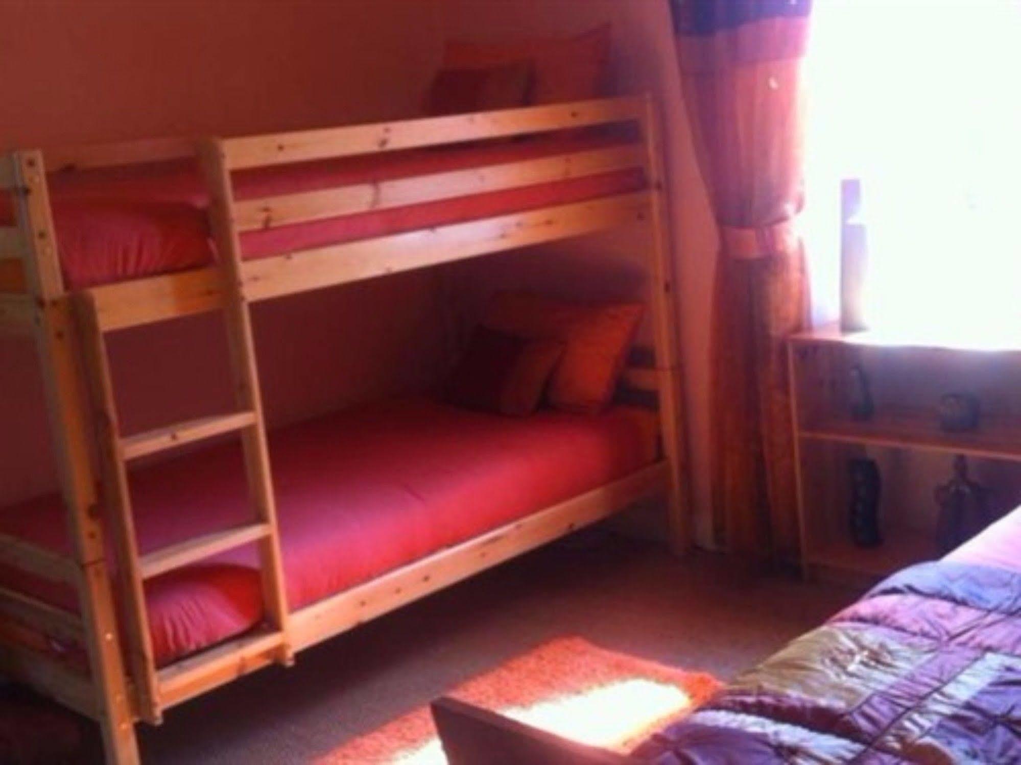 Sunset House Chambres De Hotes Magnac-Laval Luaran gambar